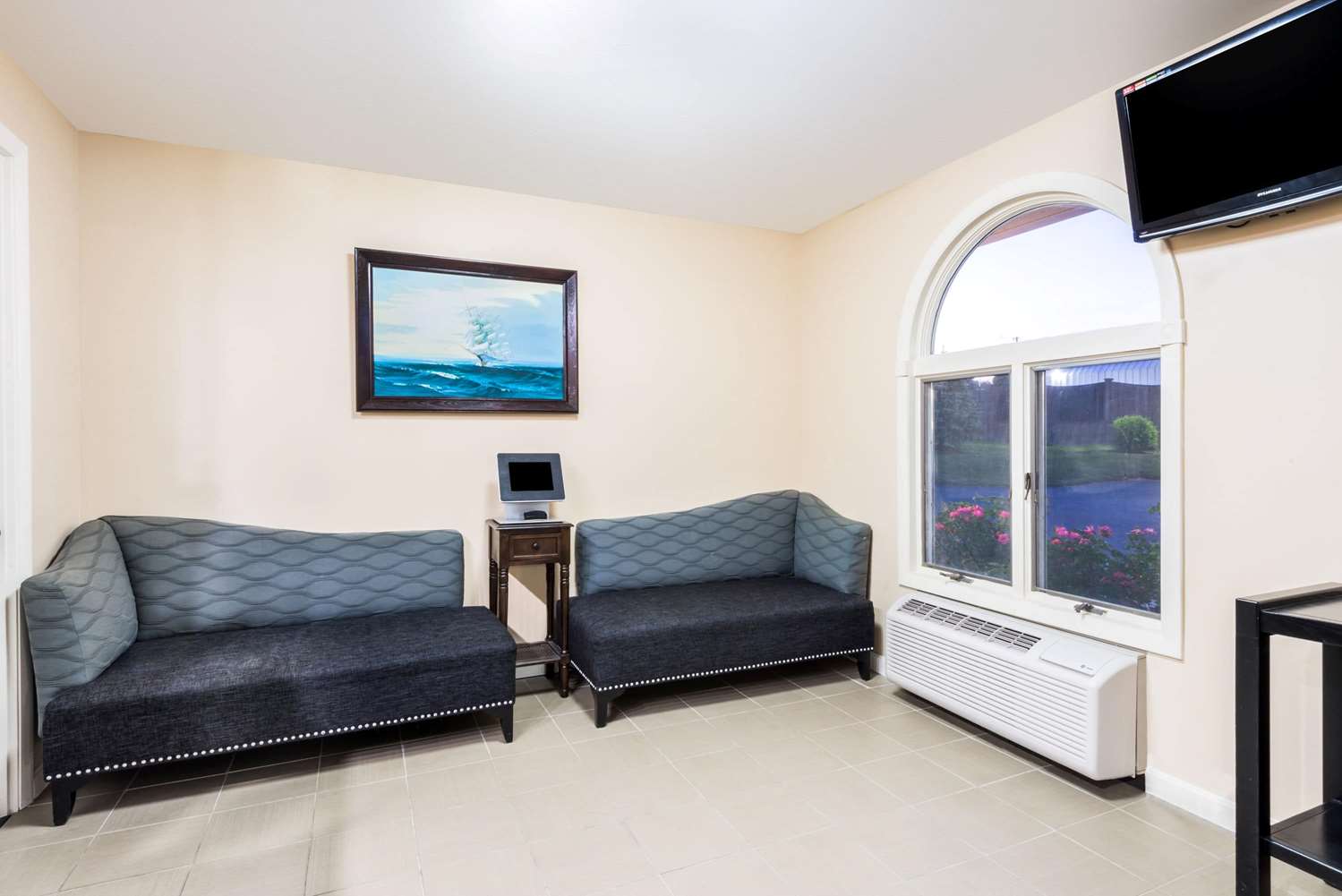 Days Inn by Wyndham Middletown/Newport Area 19/40