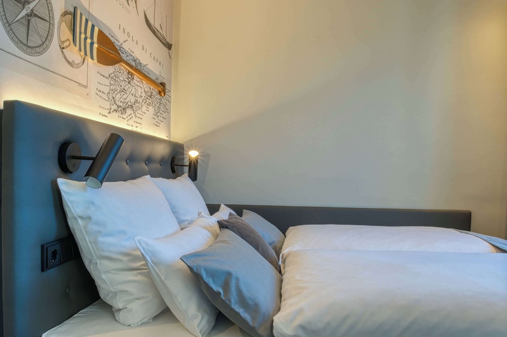 UNO Hotel Hamburg Central 053 14/41