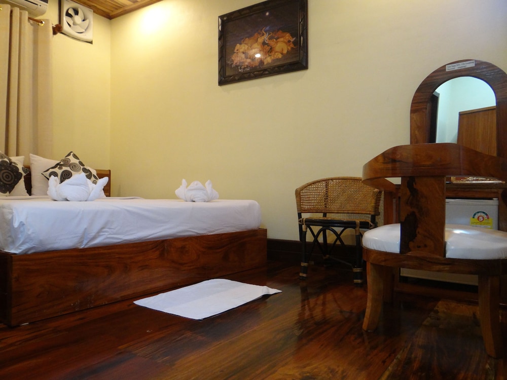 Villa Somphong 33/50