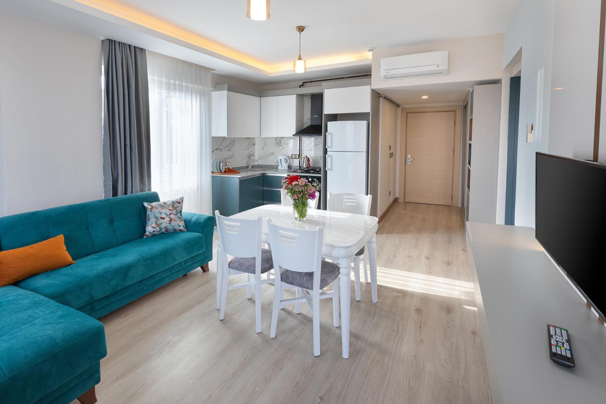 Theluna Suite Hotel 23/50