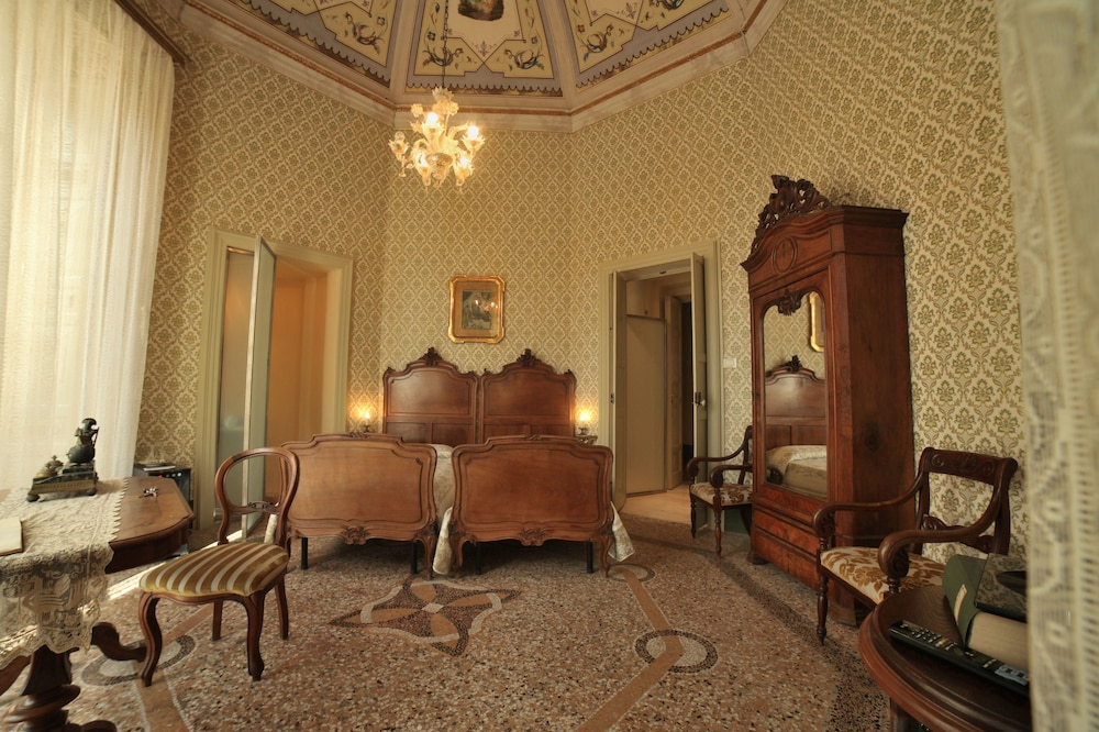 Hotel Regina D'arborea 8/40