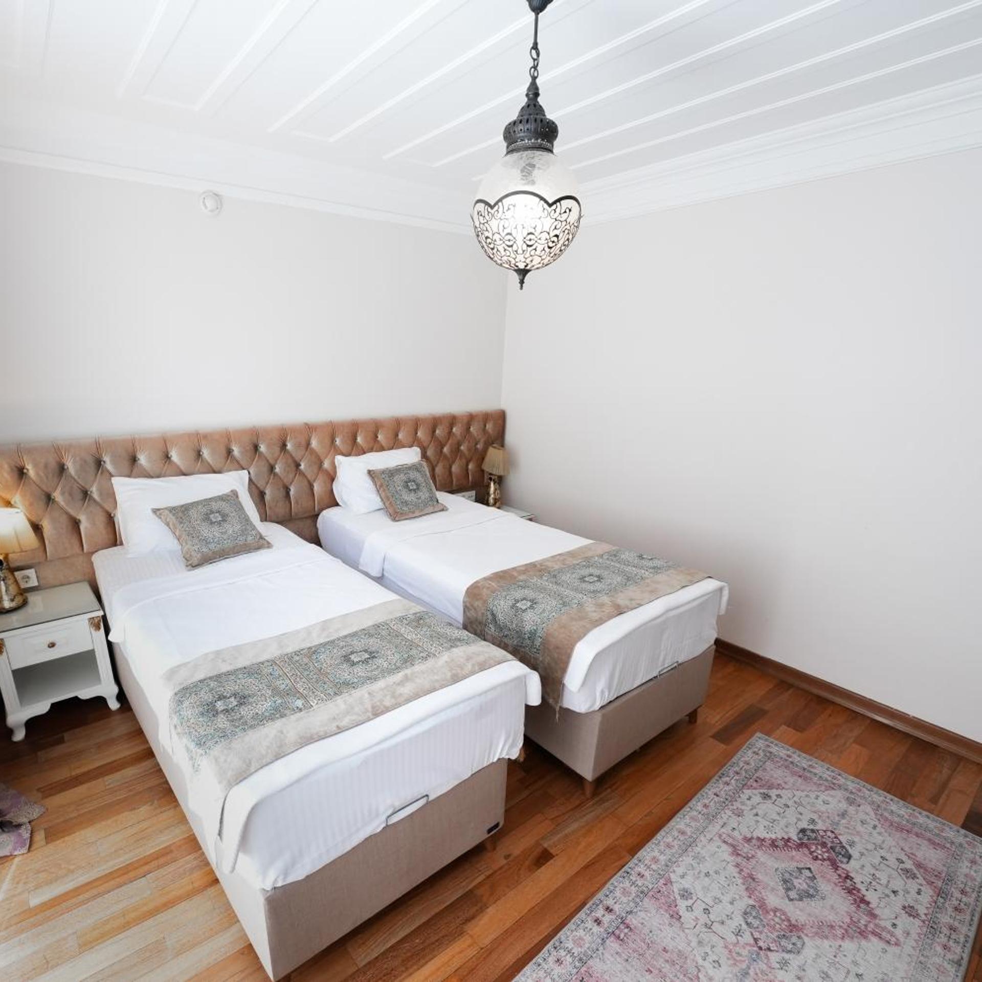 Ersari Hotel 8/56