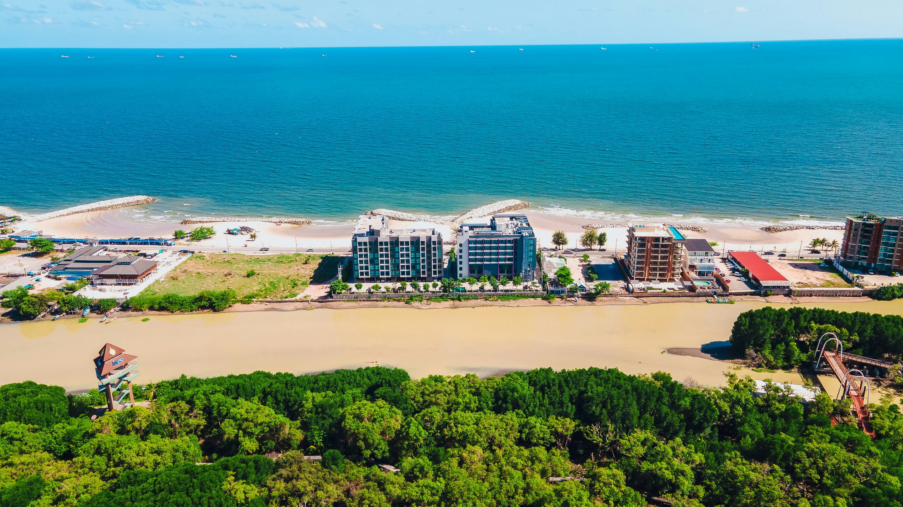 Fortune Saeng Chan Beach Rayong 49/50