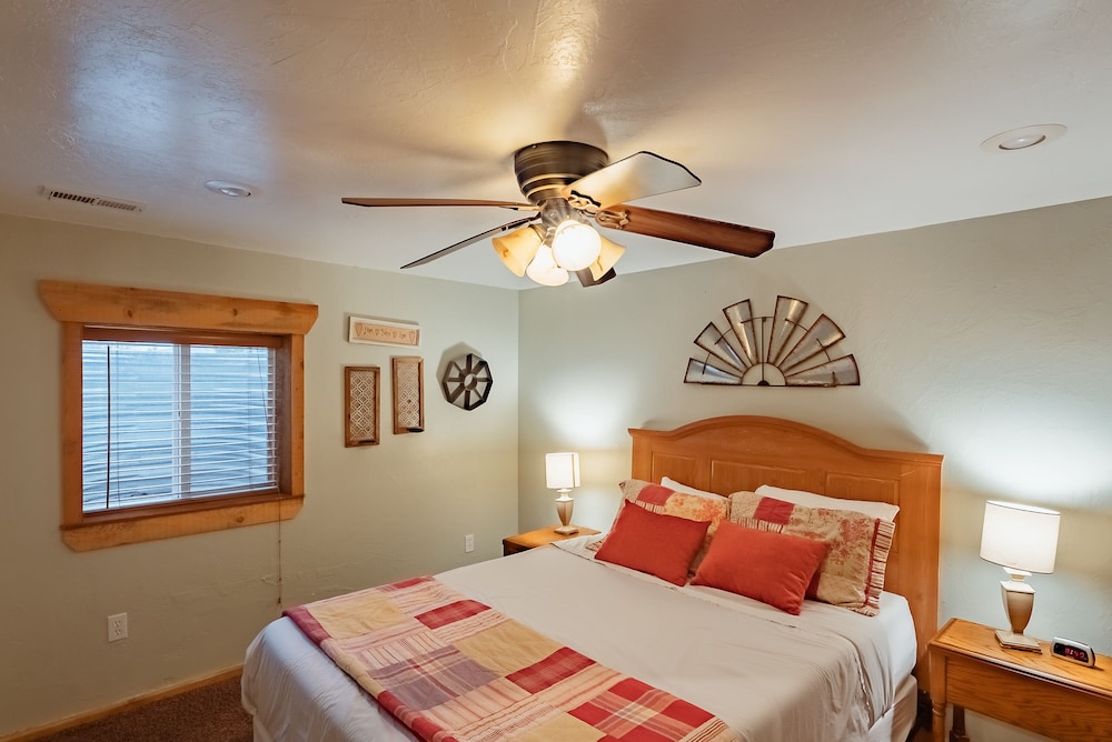 Zion Ponderosa Ranch Resort 13/51