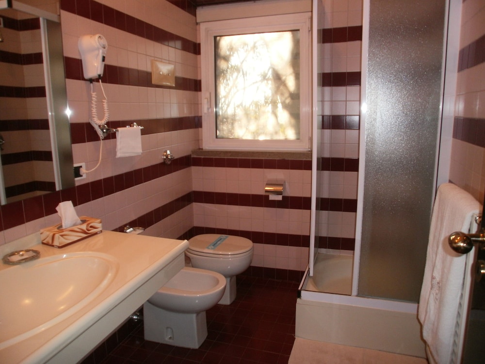 Albergo Villa & Roma 41/49