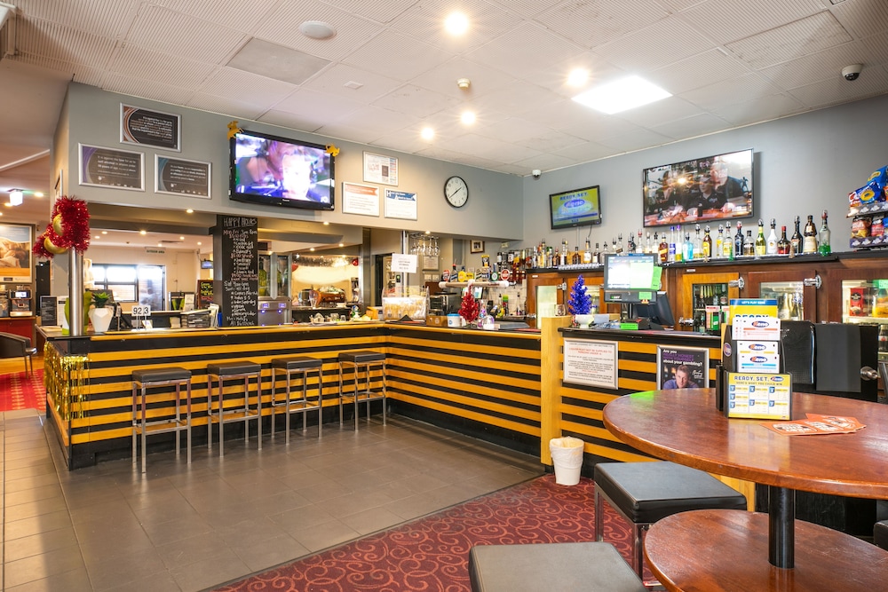 Hendon Hotel 48/50