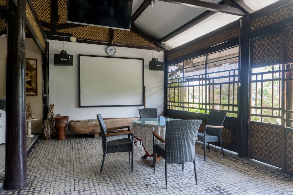 OYO 942 Srikandi Hotel 28/36