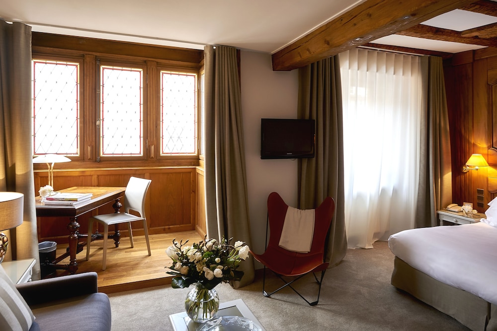 Relais & Chateaux La Maison Des Tetes 17/47