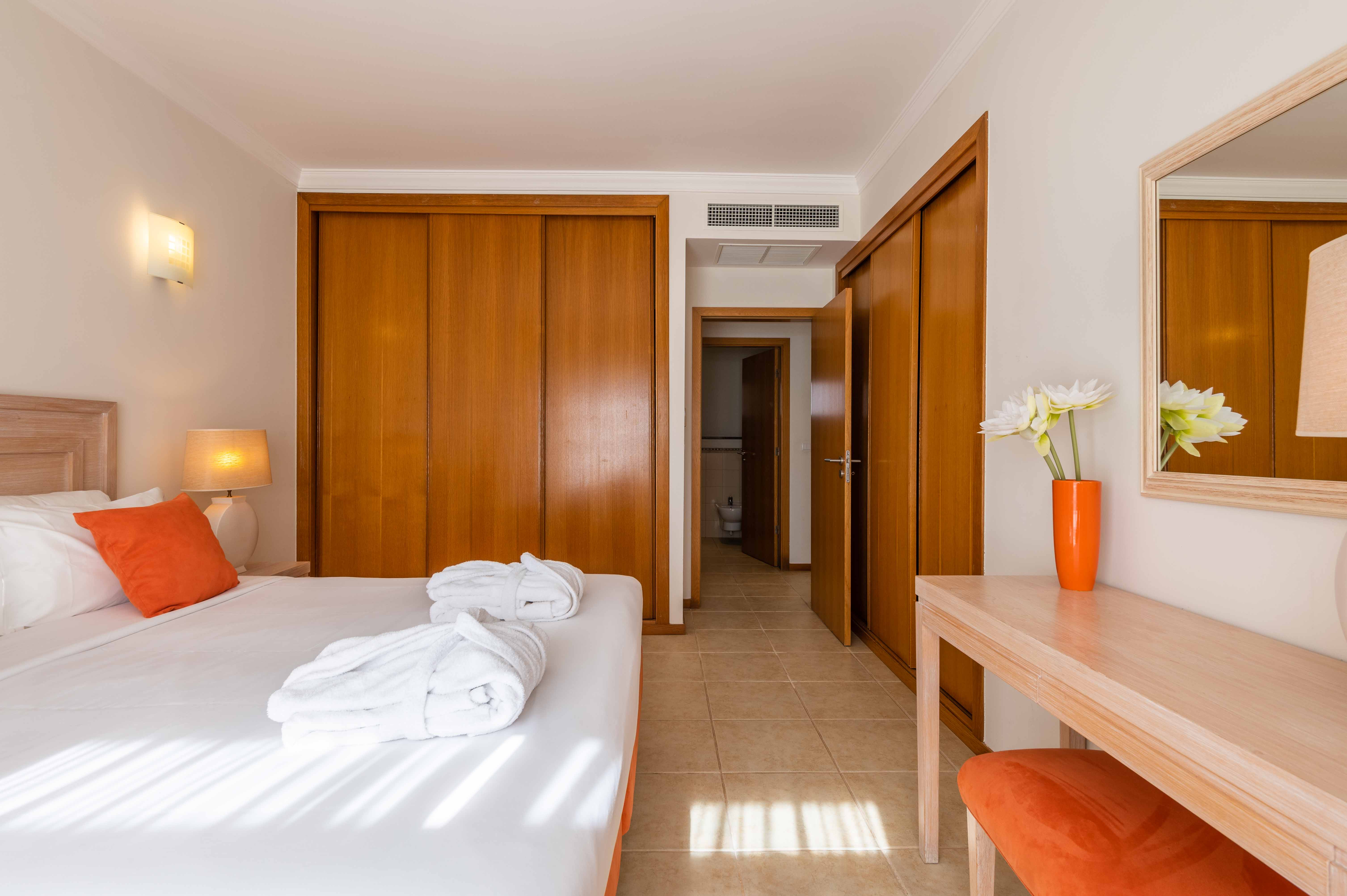 Apartment, 2 Beds, Garden View