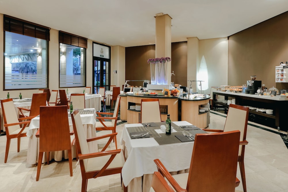 Hotel Hesperia Zaragoza Centro 20/28