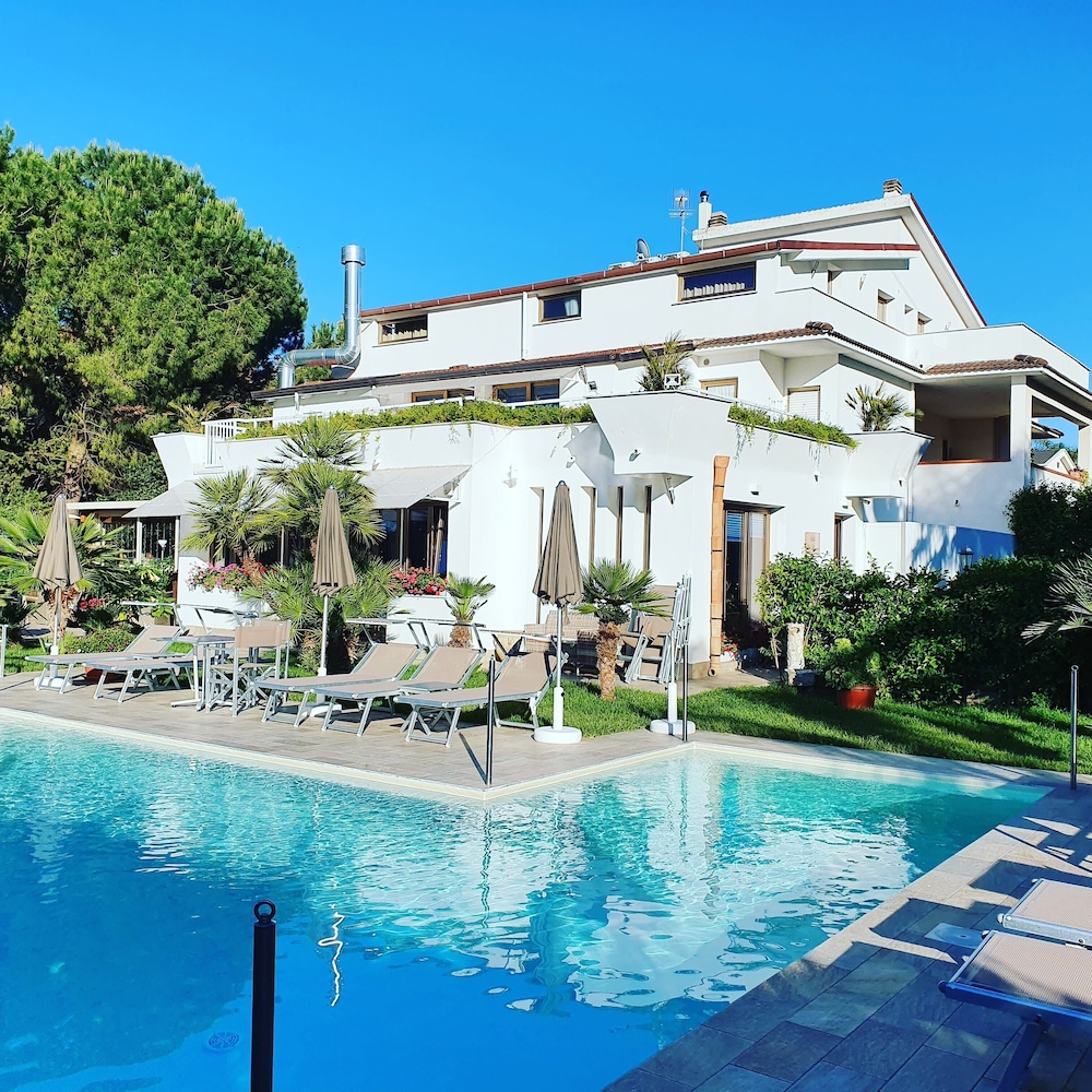 Hotel Boutique Villa San Lorenzo 3/35