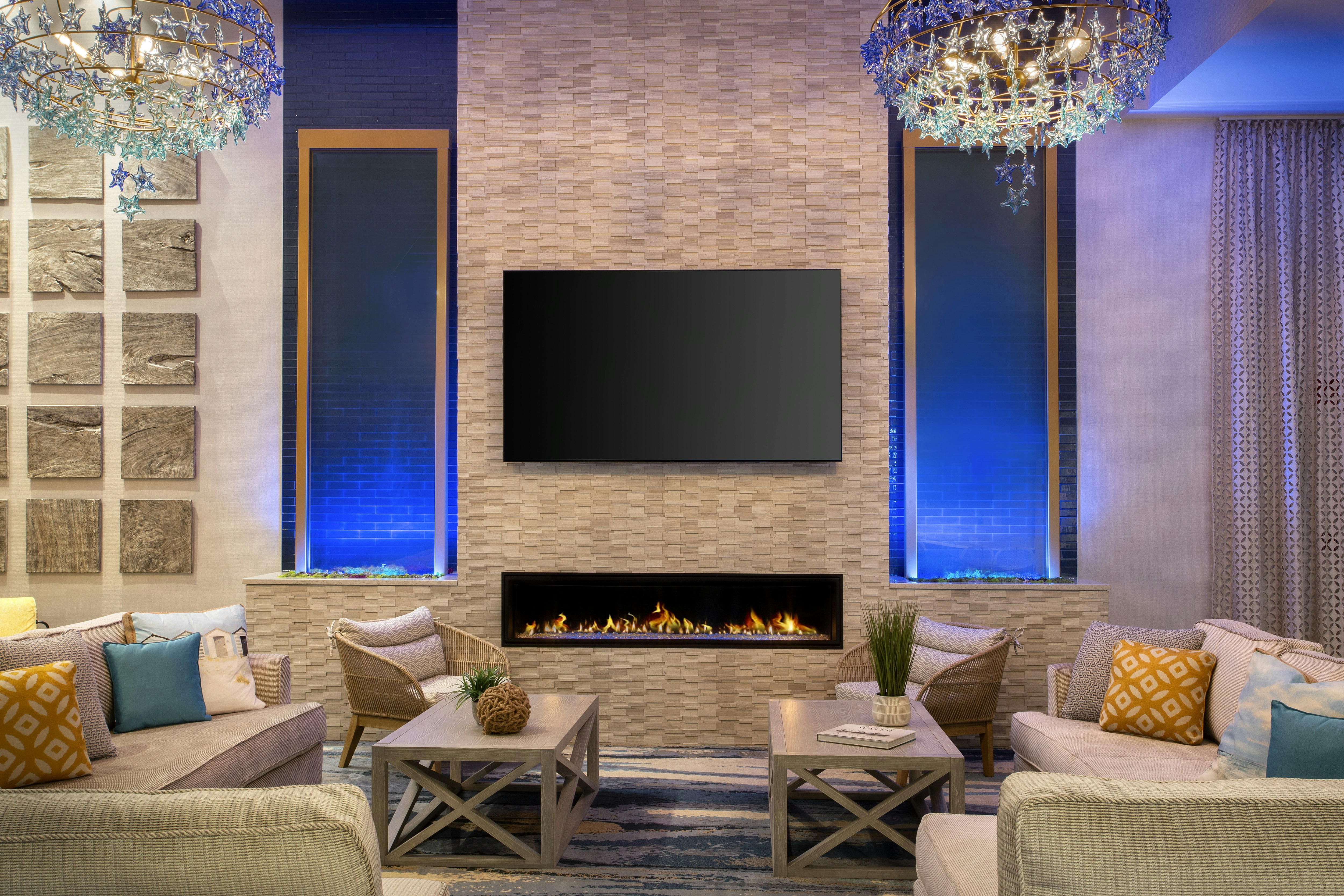 Fenwick Shores, Tapestry Collection by Hilton 28/57