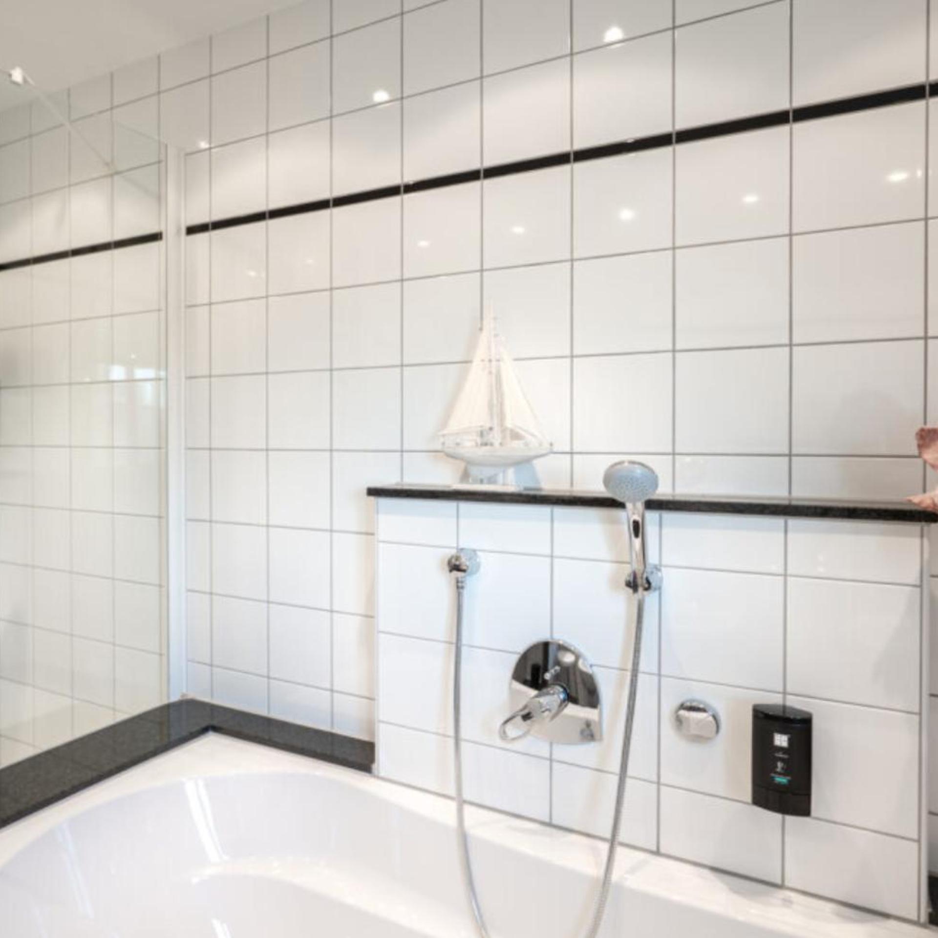 جناح، Seehotel Niedernberg - Das Dorf am See 4/6