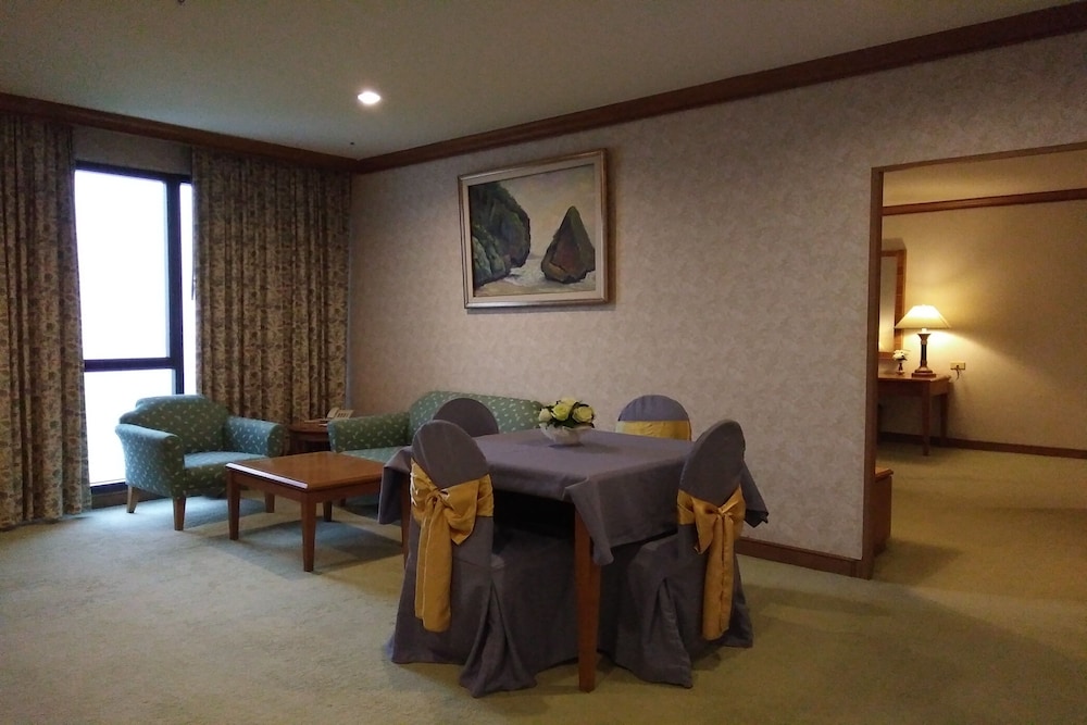Thumrin Thana Hotel 56/71