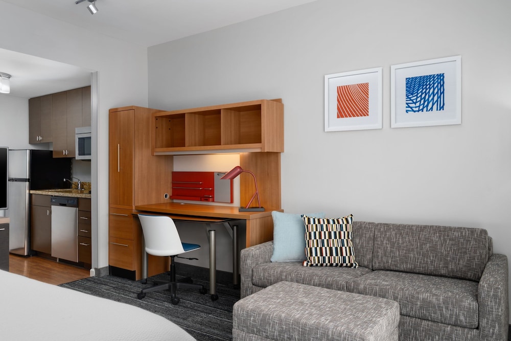 Towneplace Suites Champaign Urbana Campustown 24/48