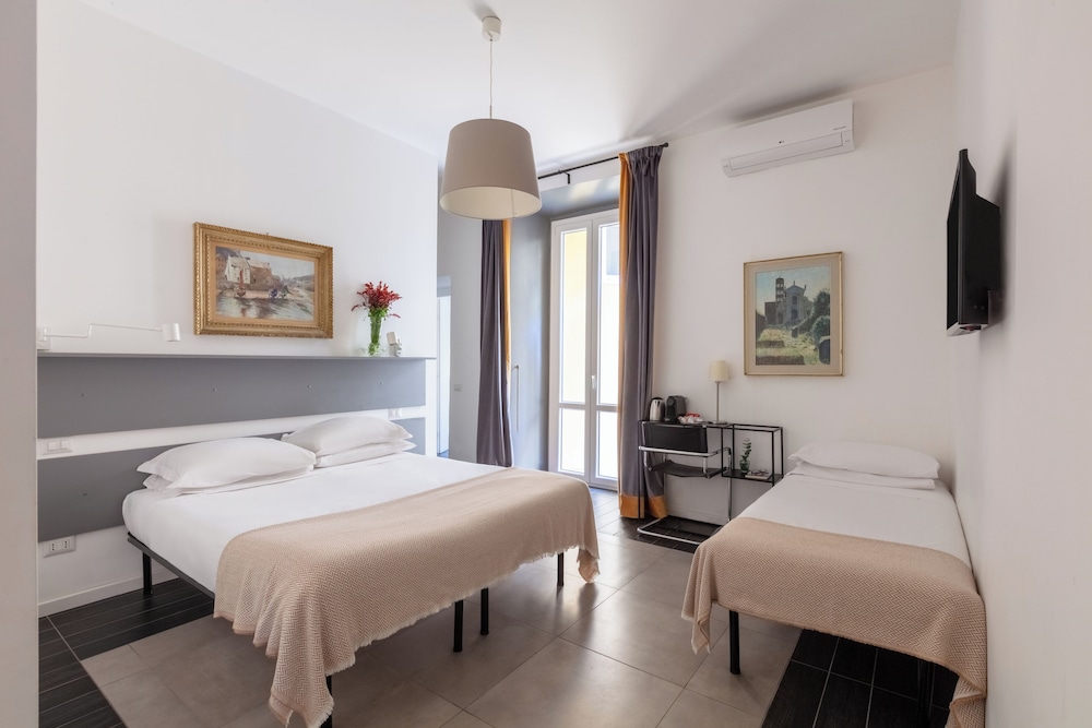 1 BEDROOM, SUPERIOR