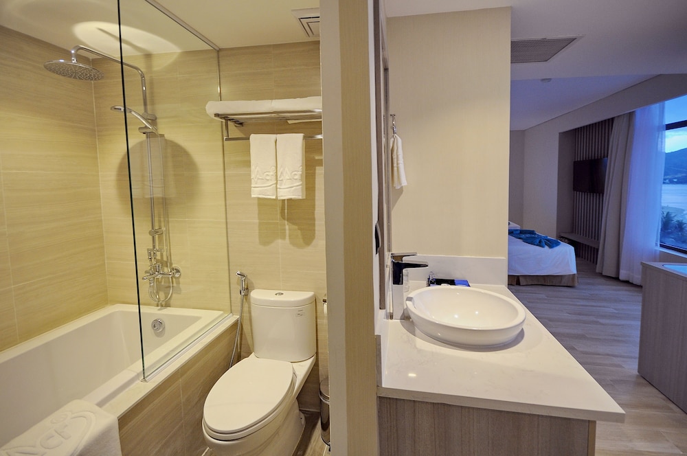 The Mcr Luxury Nha Trang 10/44