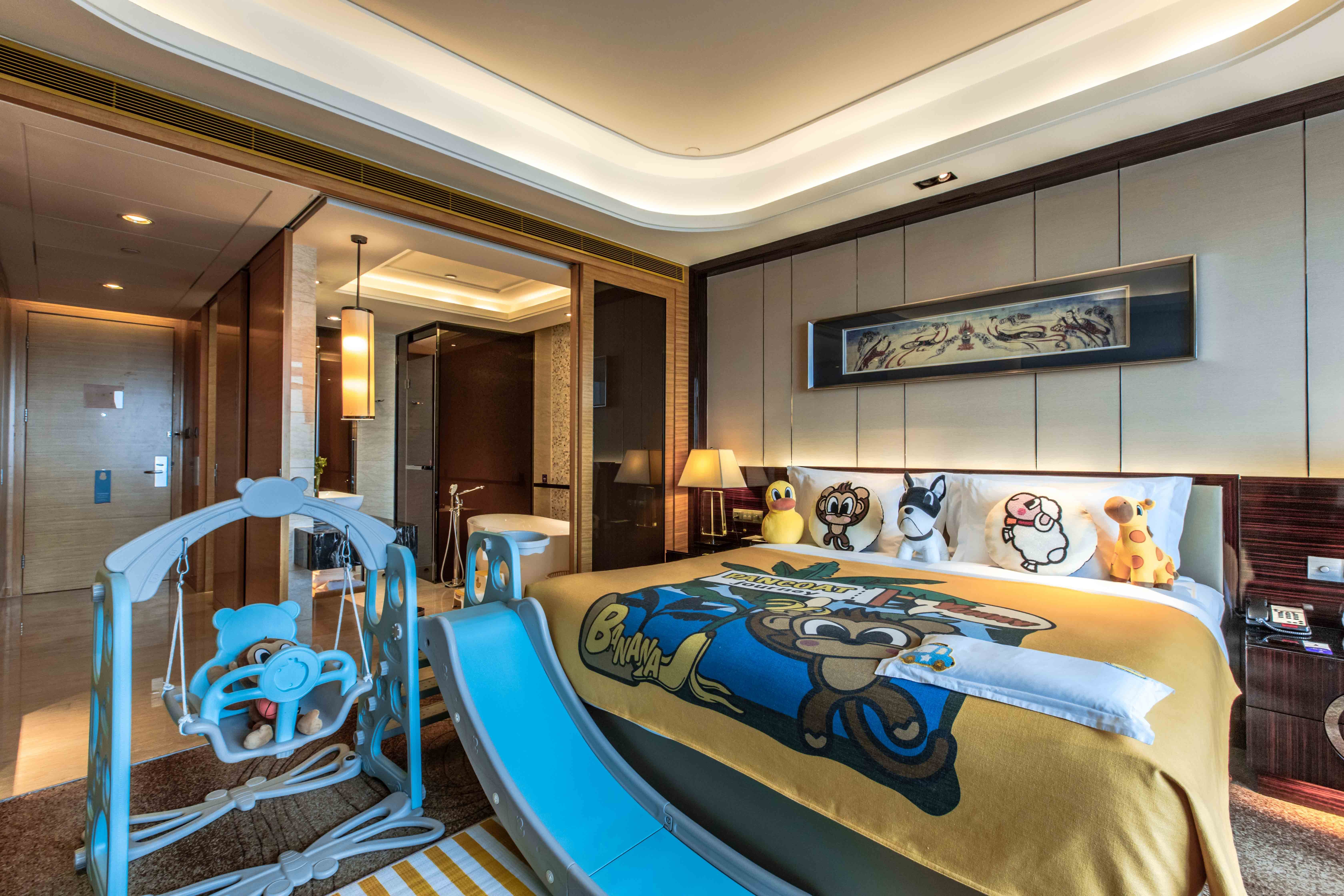 Crowne Plaza LANZHOU 12/50