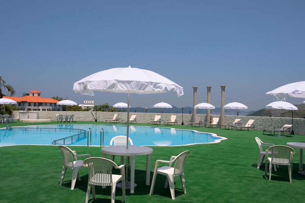 Hotel Altia Toba 4/63