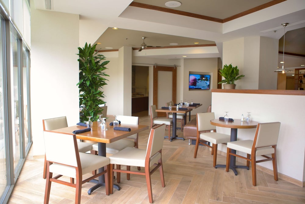 DoubleTree Suites by Hilton Raleigh - Durham 58/82