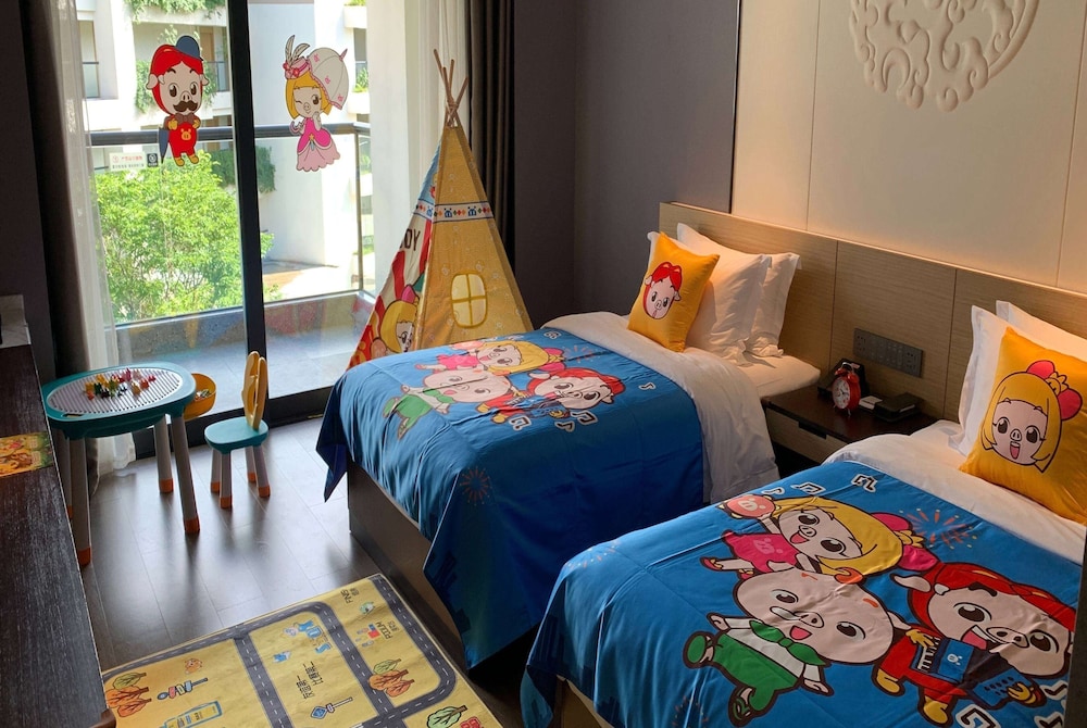 Ramada by Wyndham Guilin Yangshuo Resort 10/28