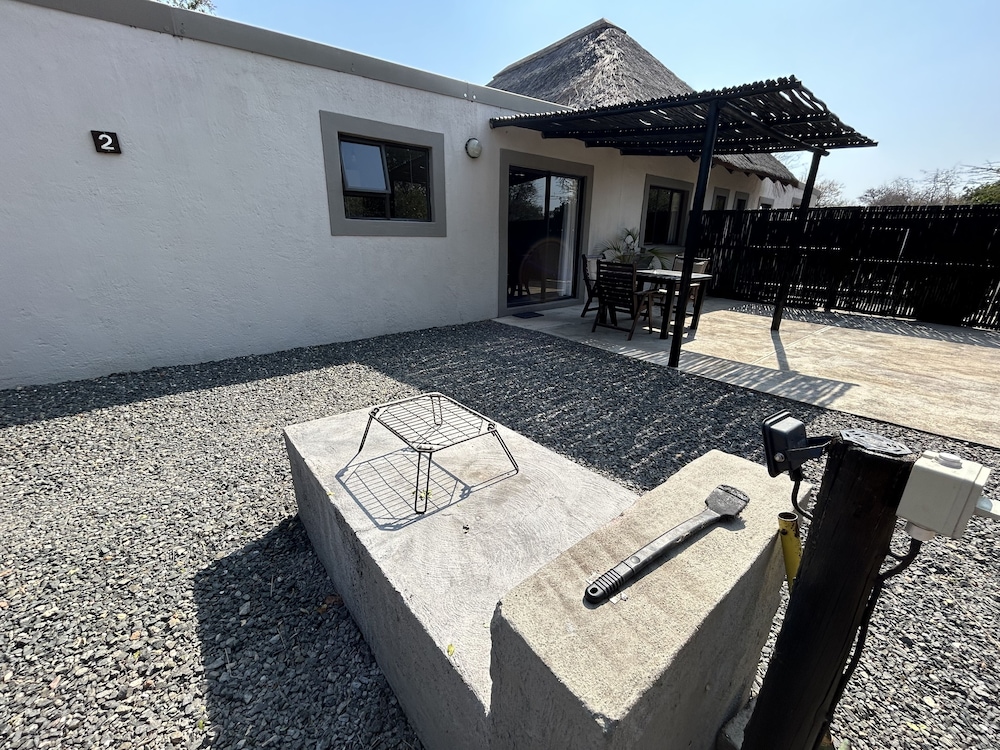 Leadwood Tree Safari Lodge 695 26/30