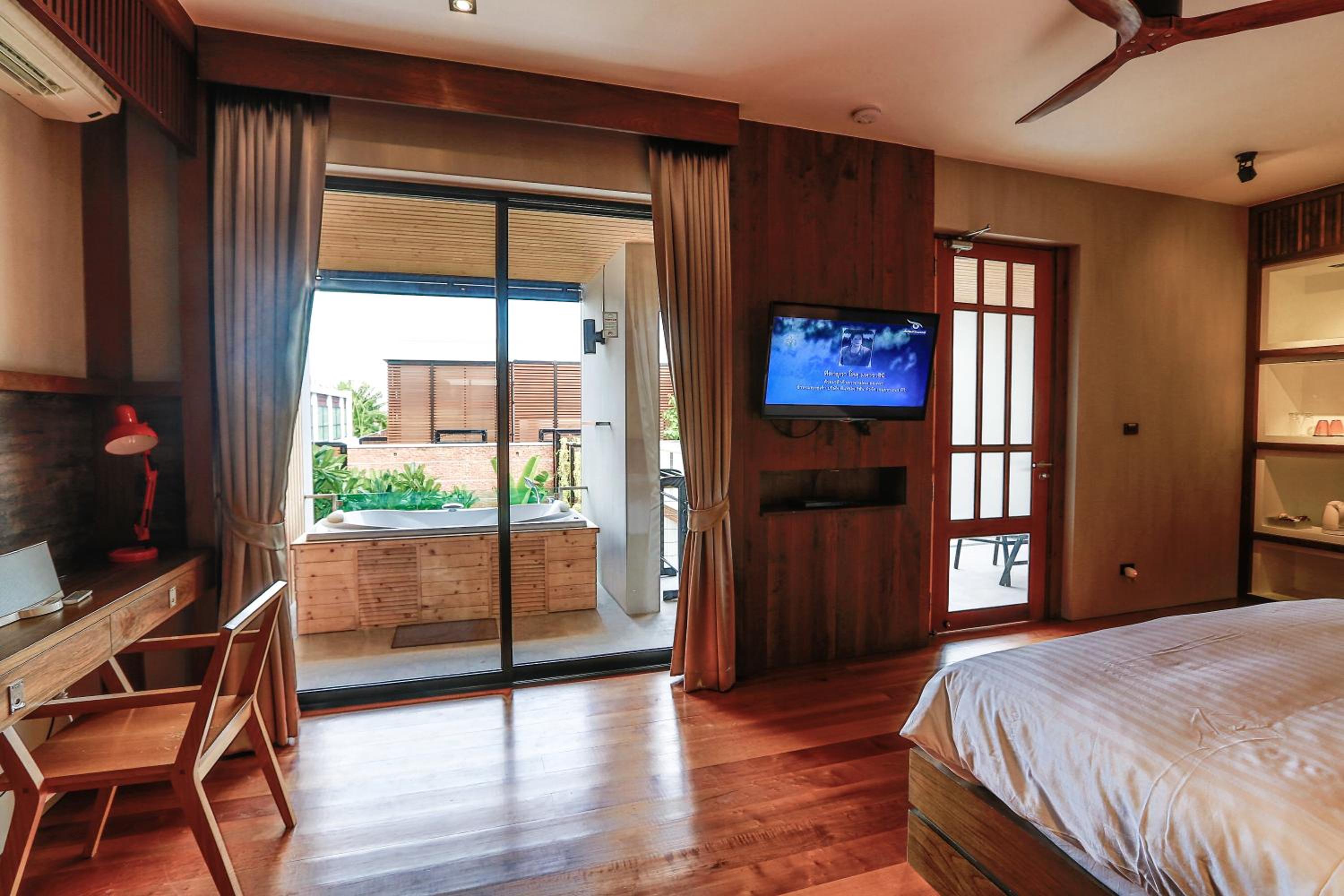 2 Bedrooms, Pool Residence