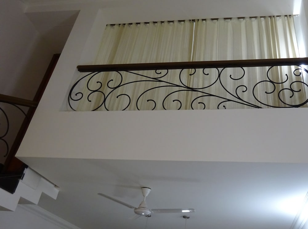 Riviera Hermitage 9/50