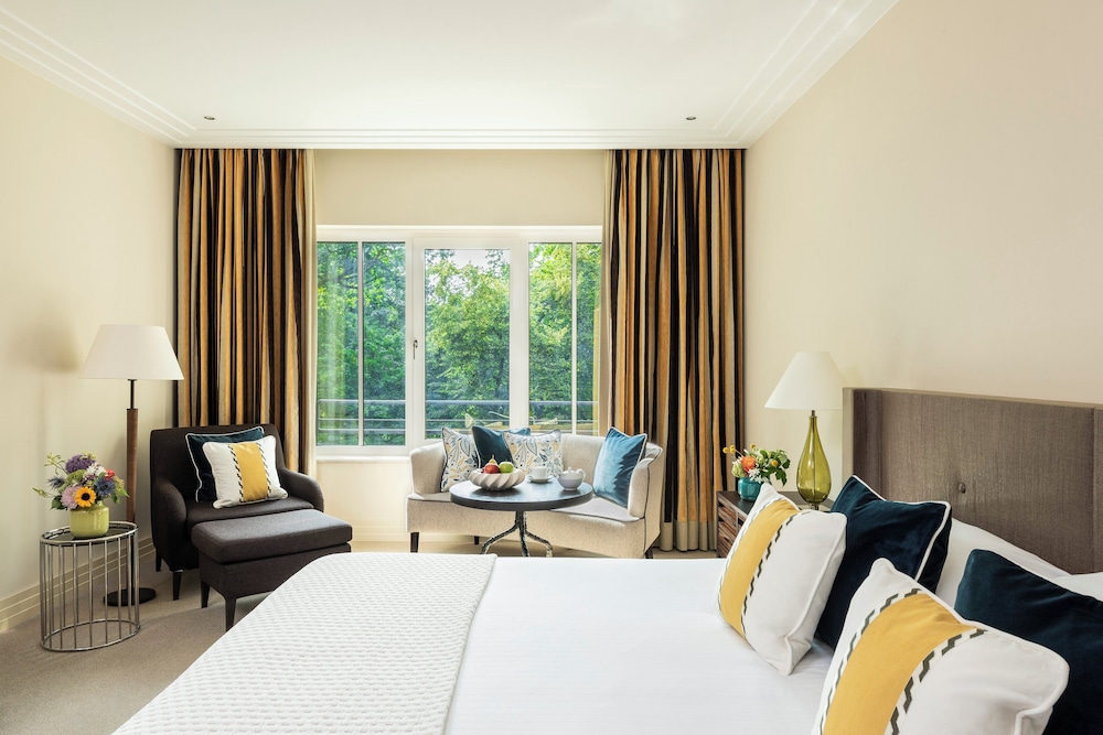 Deluxe, King Bed, Park View, ROCCO FORTE THE CHARLES HOTEL 5/10