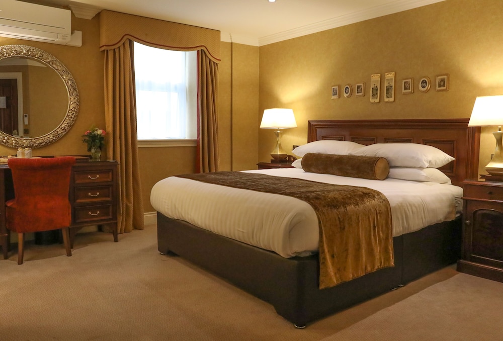 SUPERIOR, DOUBLE BED