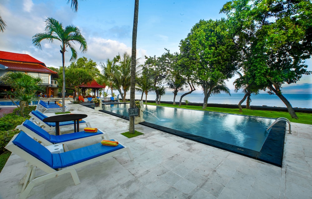 Puri Saron Baruna Beach Cottages 48/50