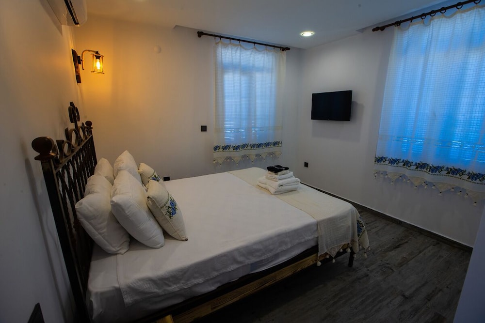 Akkum Hotel 6/24