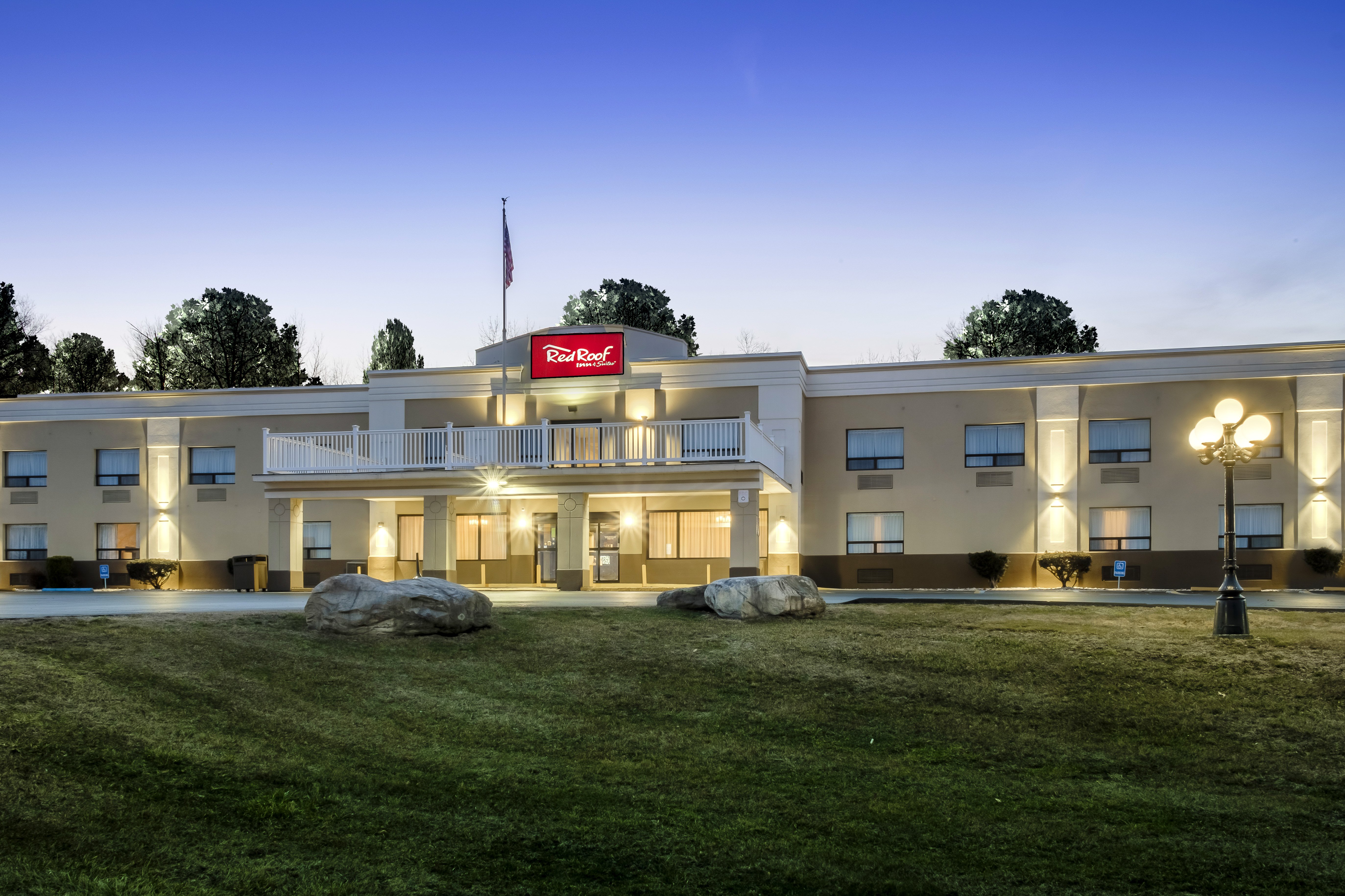 Red Roof Inn & Suites Newburgh - Stewart Airport/ West Point 1/20