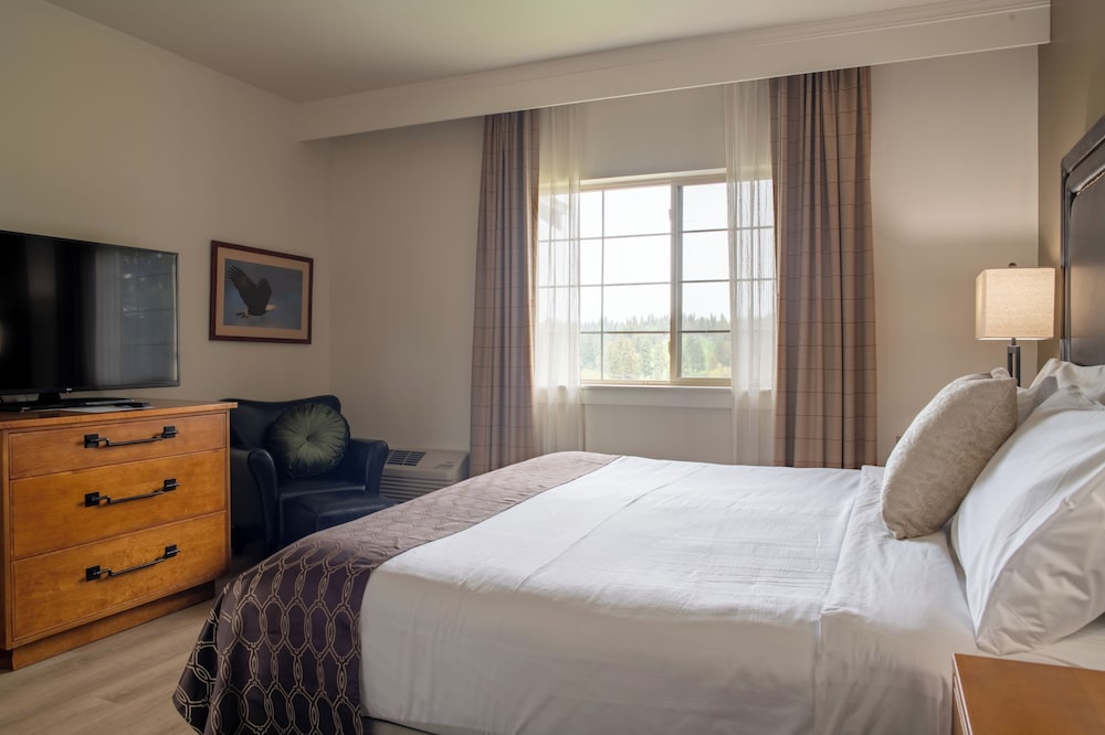 Room, Queen Bed, Golf Course View, Accessible