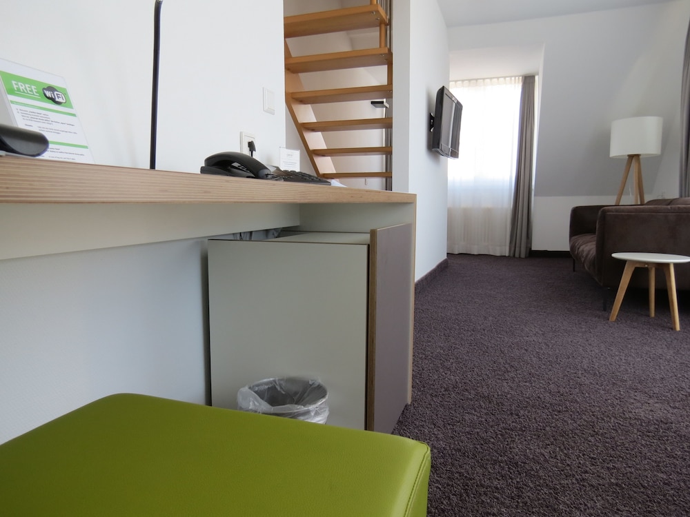 Comfor Hotel 58/72
