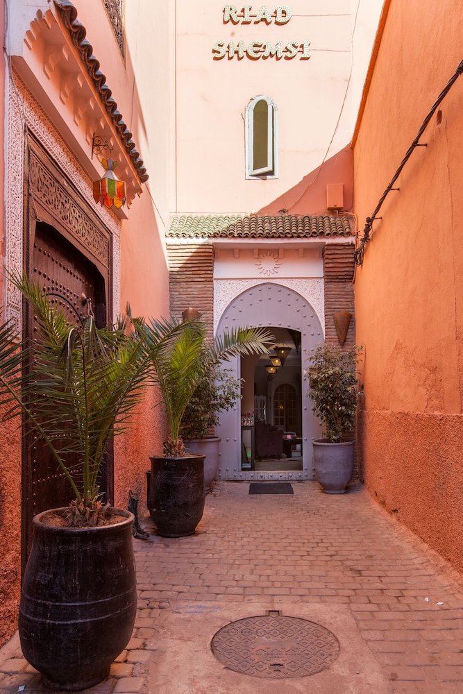 Riad Shemsi 64/68
