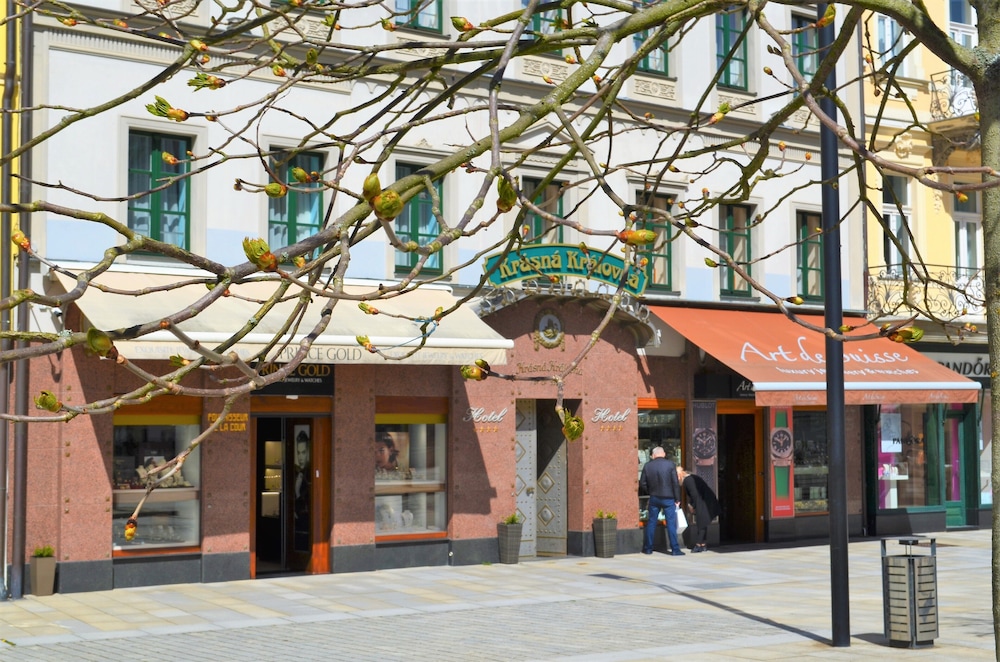 Hotel Krasna Kralovna 19/24