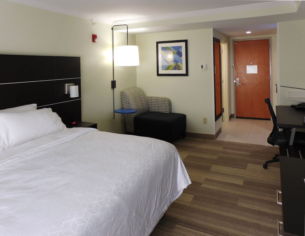 Standard, King Bed, Accessible