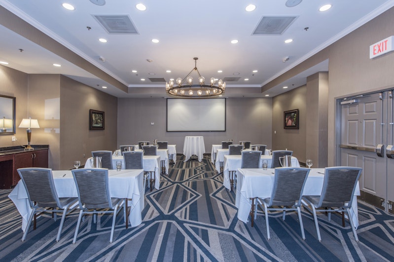 Doubletree By Hilton North Charleston Convention Center 24/32