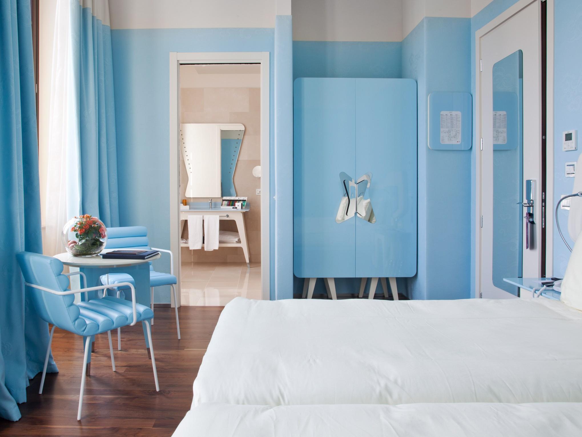rooms