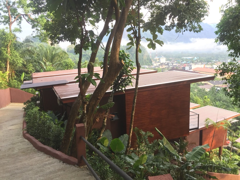 Blue Mountain Phangnga Resort 18/21