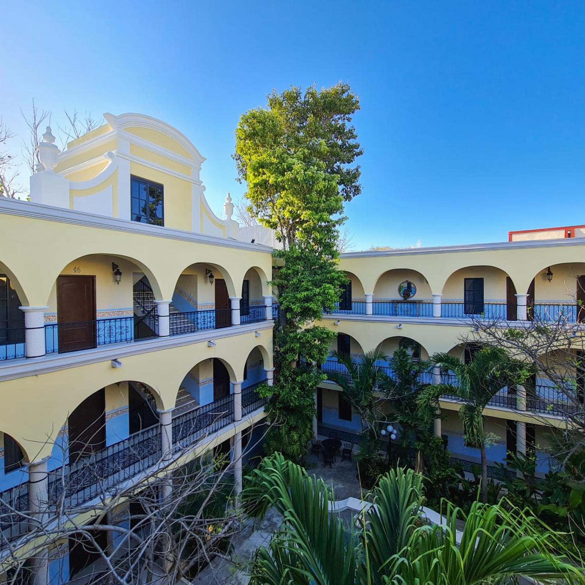 Hotel Fundadores 6/50