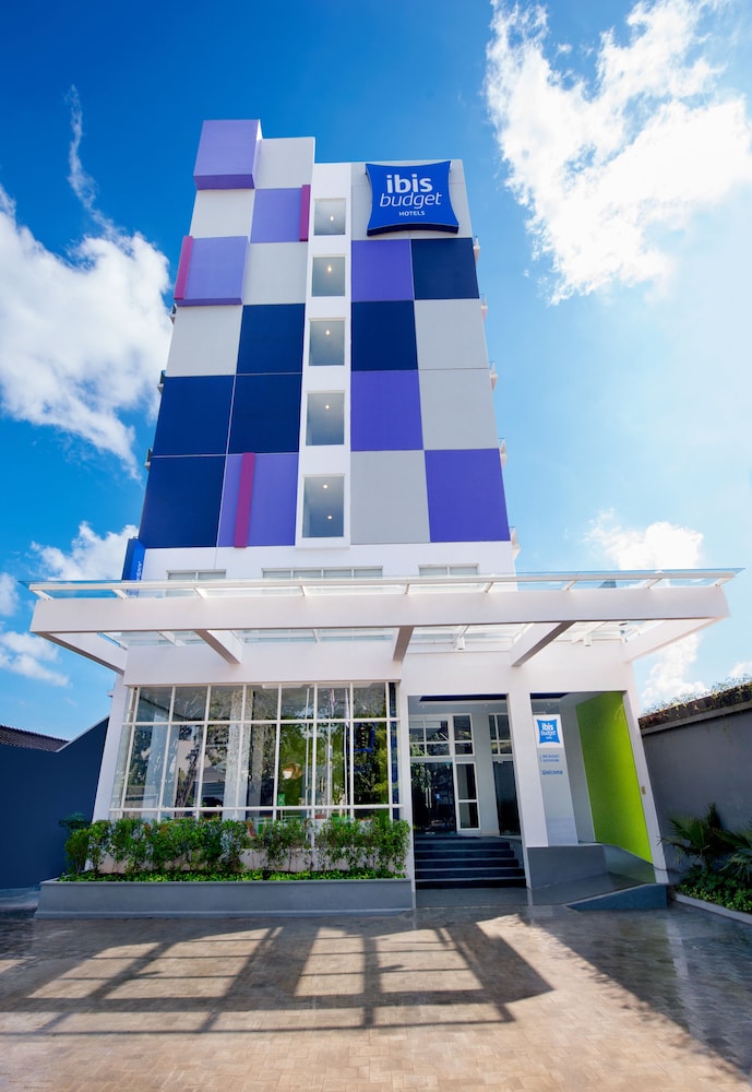 Ibis Budget Semarang Tendean 8/54