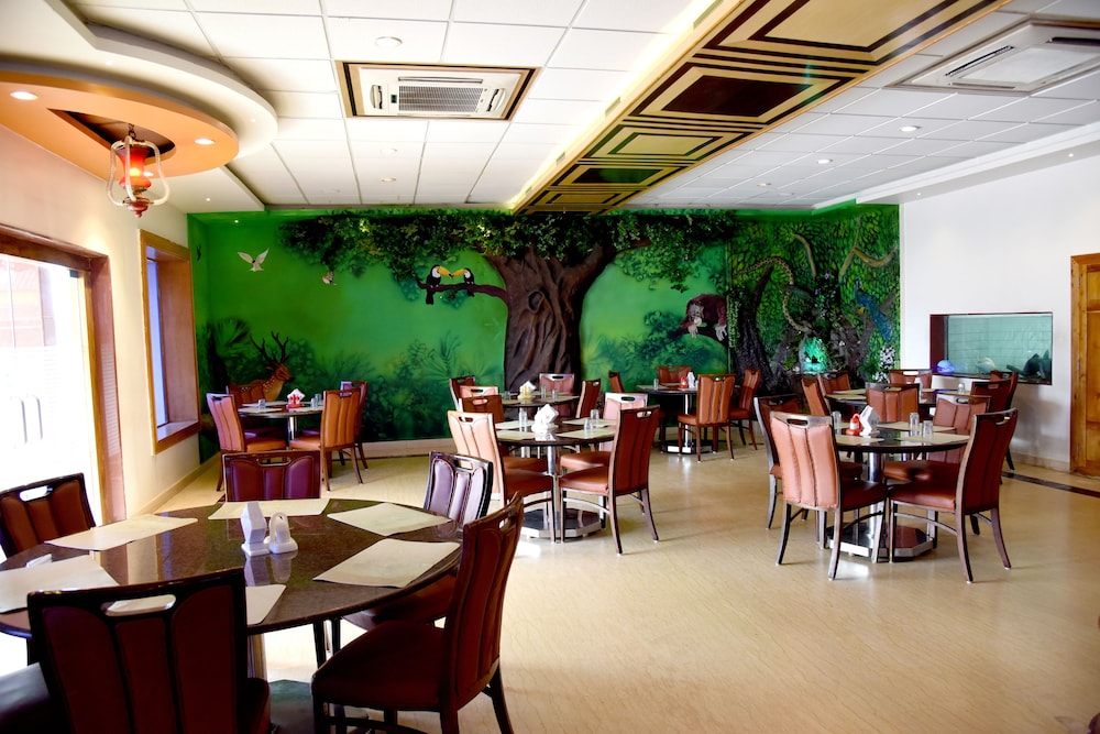 Sharada International Hotel 26/31