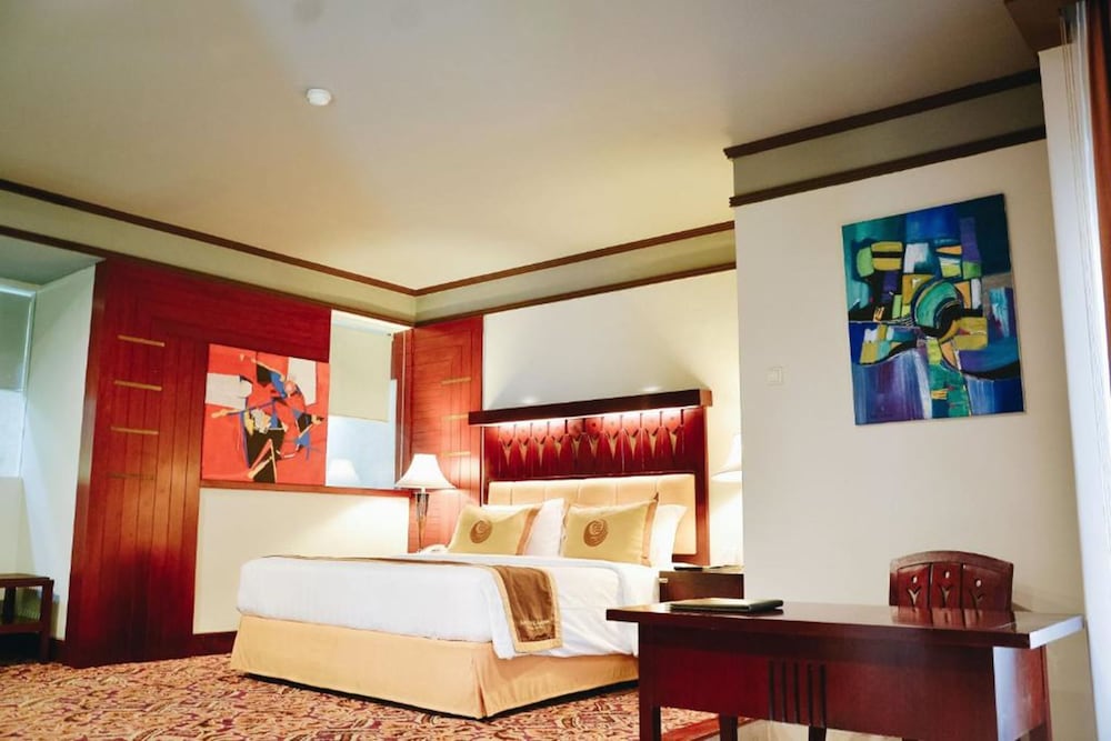 Savoy Homann Bandung 49/61