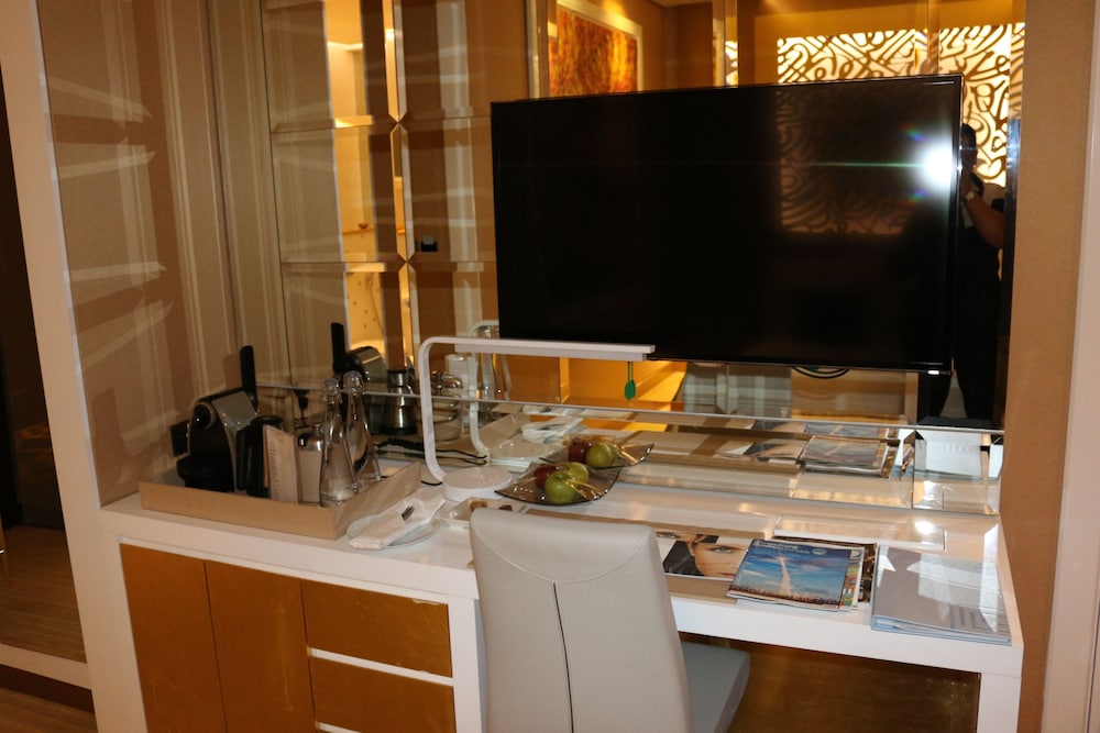 The Domain Hotel and Spa - Adults Friendly 16 Years Plus 8/80
