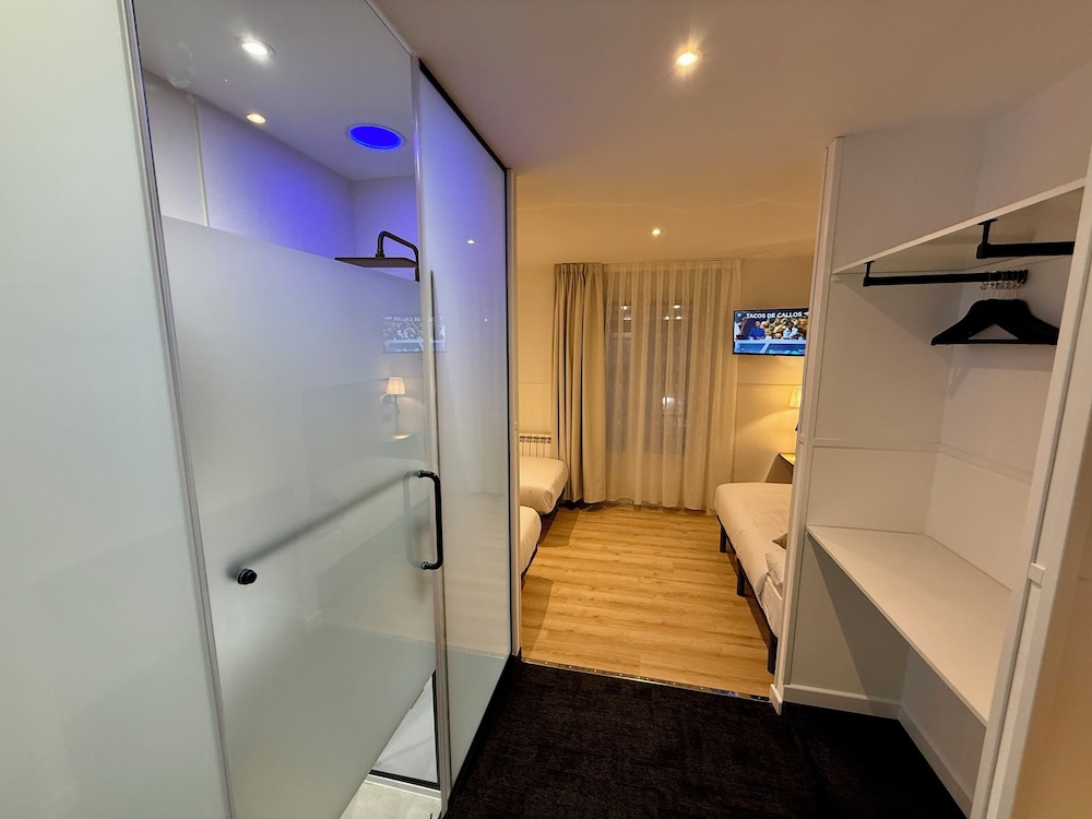 Mucho Madrid Hostel 23/49
