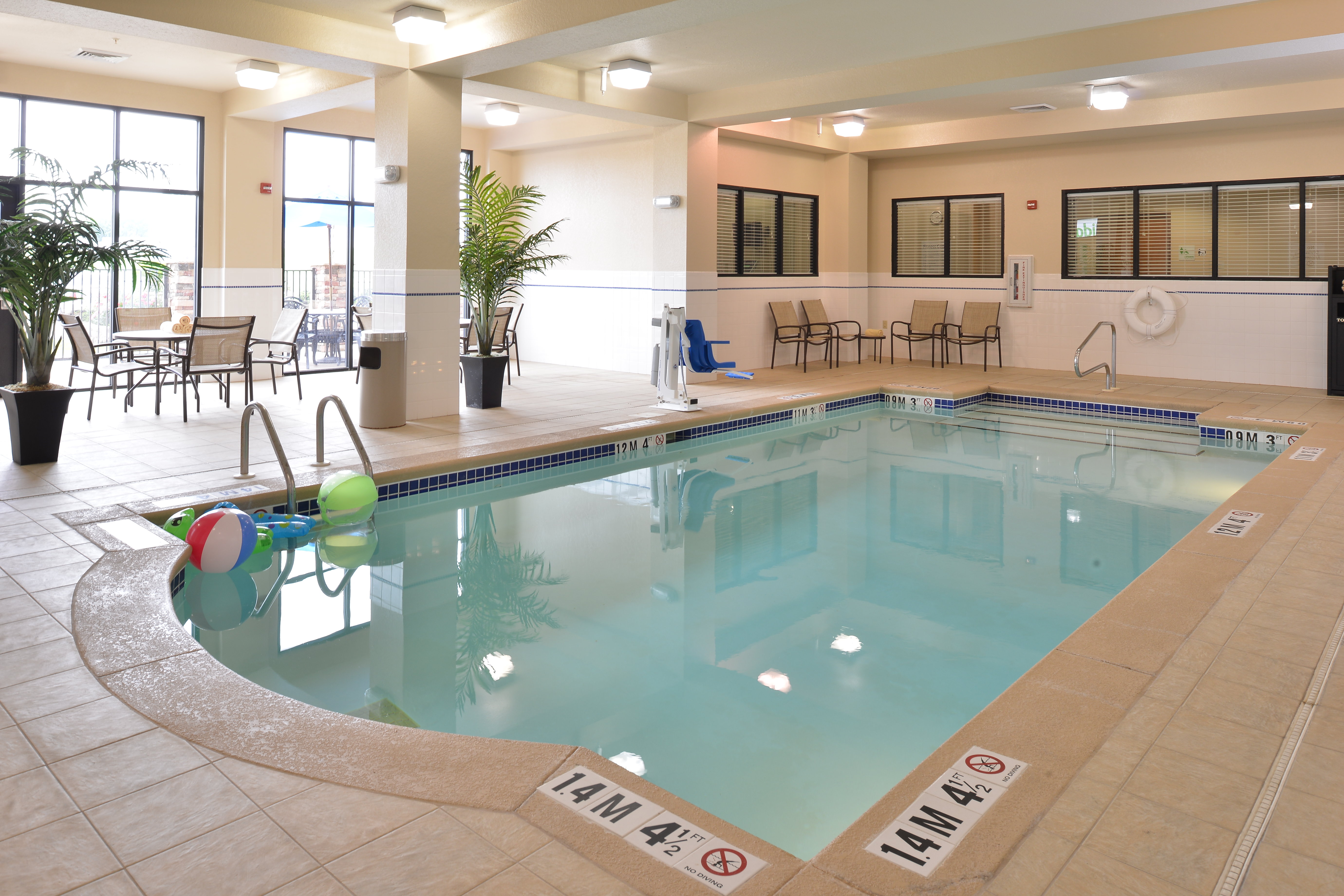Holiday Inn Montgomery Airport South 32/80
