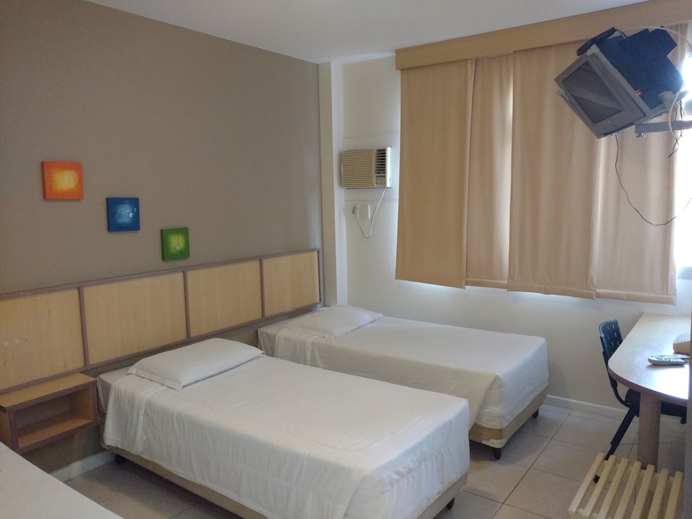Brisamar Suite Hotel 18/65