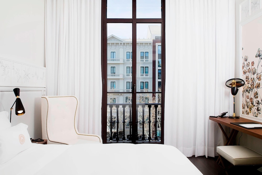 Cotton House Hotel Autograph Collection 19/61